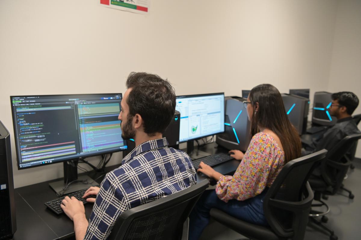 High Performance Computing Laboratory | American University of Sharjah