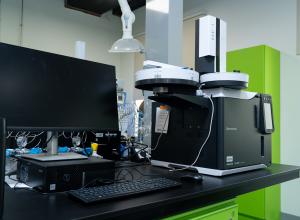 Gas Chromatograph
