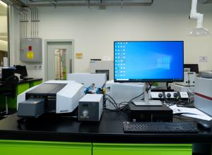 UV-VIS Spectrophotometer